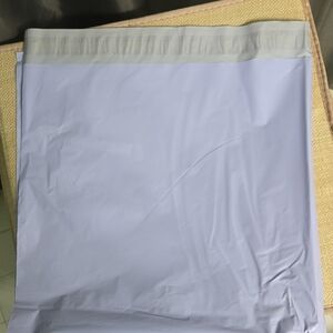 24×24 Lavender Polymailers                (20 Piece Set)